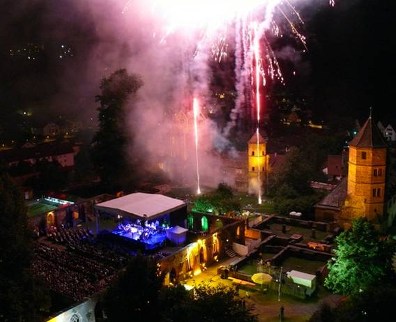 Bild zu Kulturgenuss pur beim "Calwer Klostersommer"