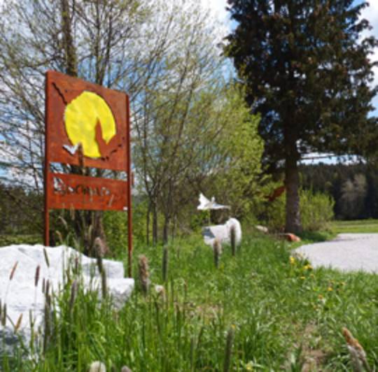 Fledermaus Skulpturenweg und Fledermaus Waldspielplatz