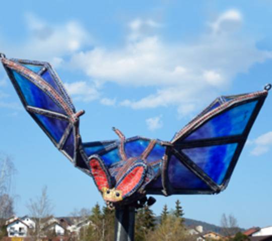 Fledermaus Skulpturenweg und Fledermaus Waldspielplatz